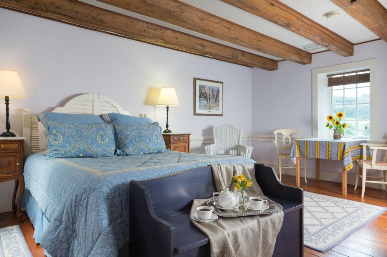 Inn And Cabins At Vaucluse Spring Stephens City Экстерьер фото
